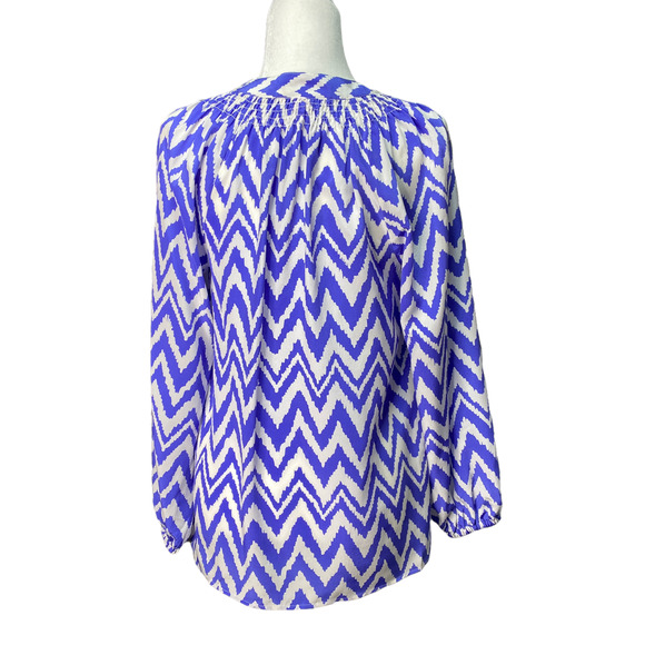 LILLY PULITZER | sz S Women's Iris Blue/White Silk Get Your Chev On Elsa Blouse - Picture 5 of 6